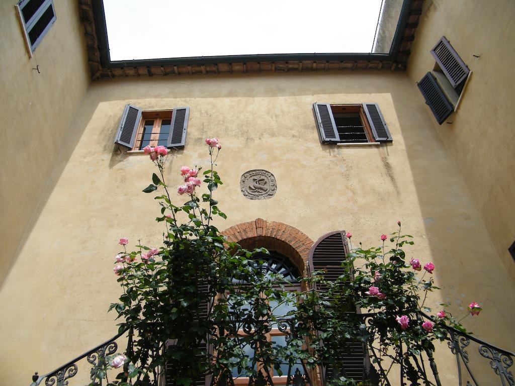 B&B Il Glicine Montefollonico Экстерьер фото