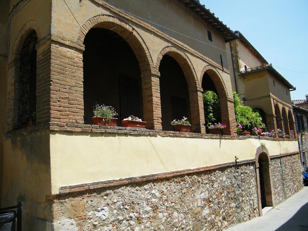 B&B Il Glicine Montefollonico Экстерьер фото